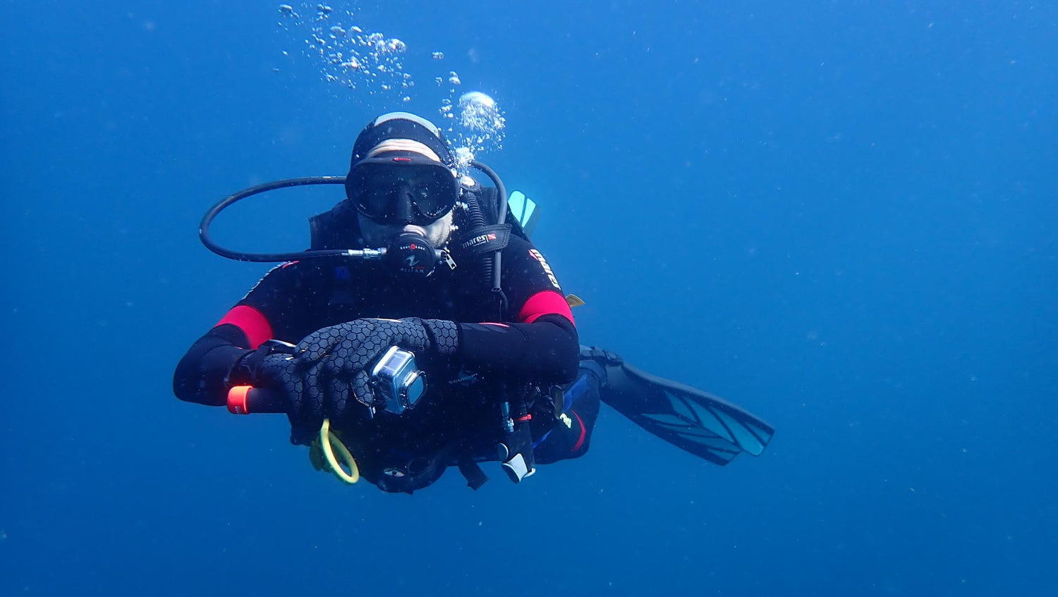 Diver with great buoyancy