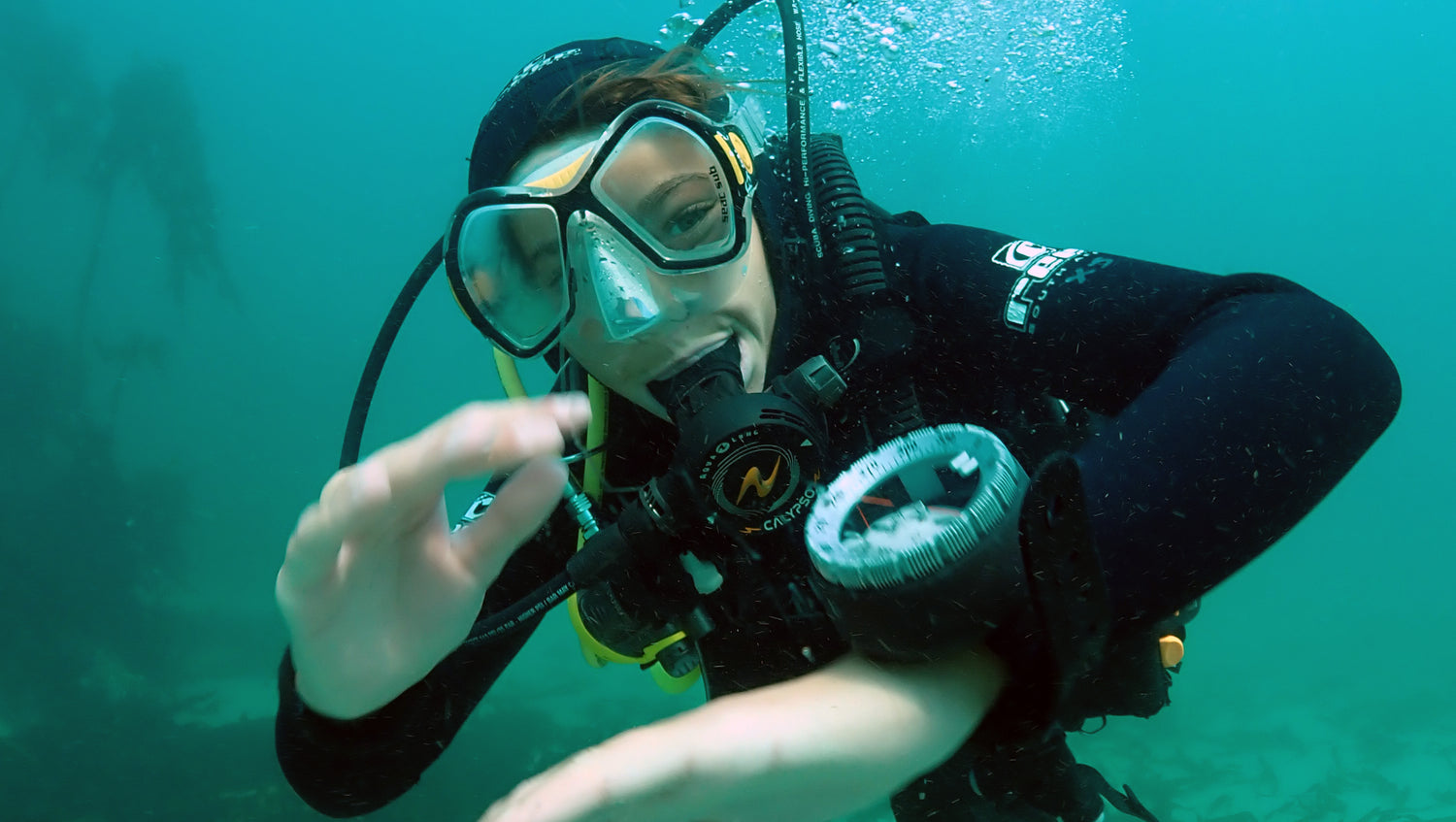Underwater navigation with a compass