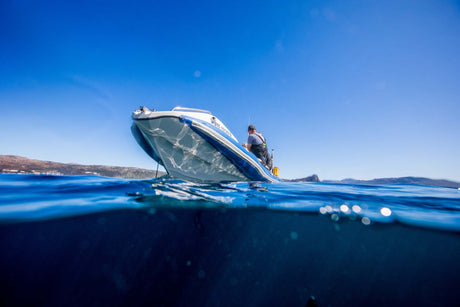 Dive Team boat wait for scuba divers