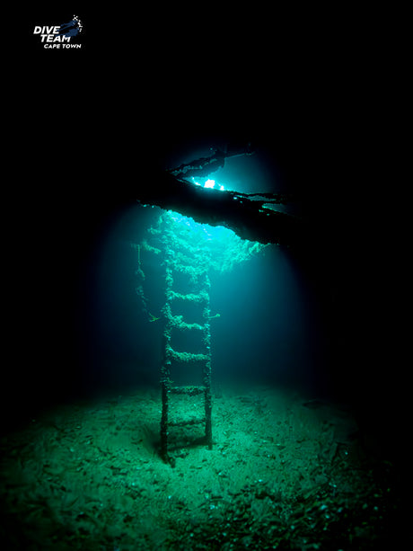 Scuba diving the Pietermaritzburg wreck in cape town