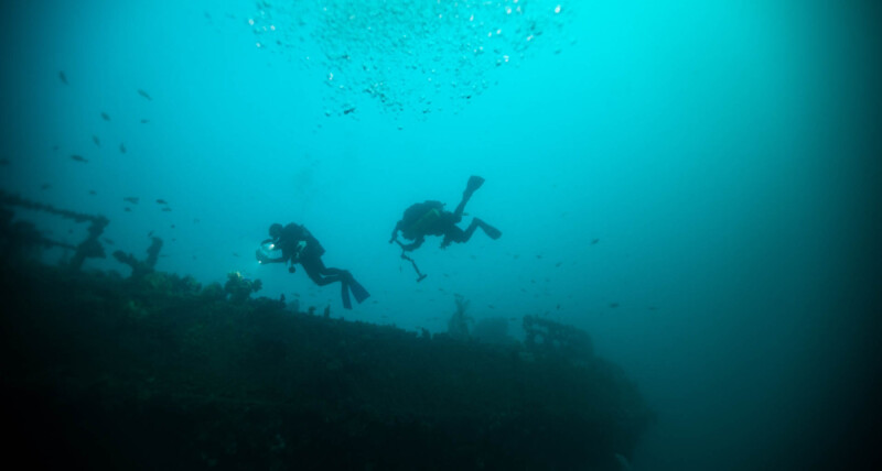 Divers exploring a 30m deep wreck in Cape Town