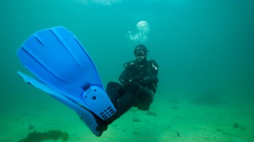 Scuba Diver exhibiting perfect buoyancy control