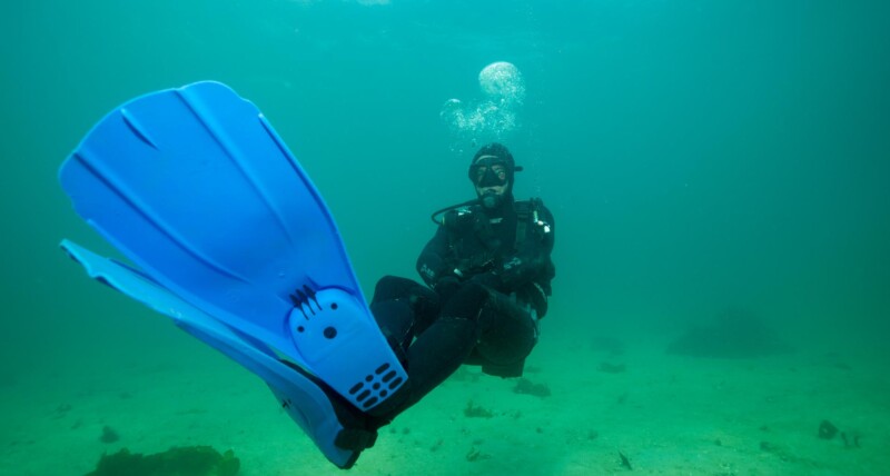 Scuba Diver exhibiting perfect buoyancy control